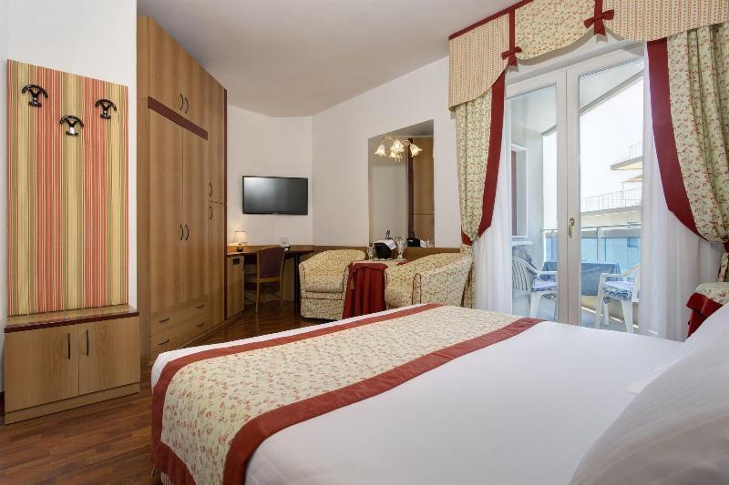 Cavalieri Palace & Hotel 4*